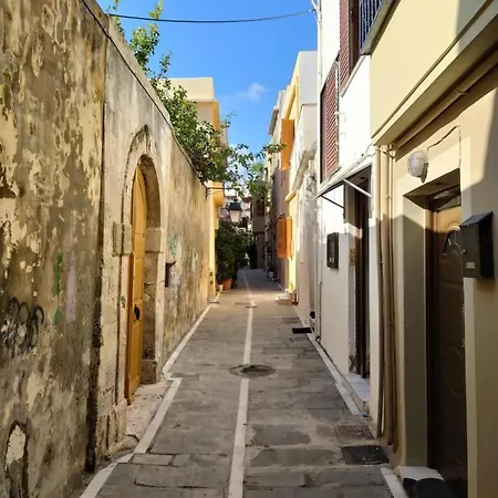 Dimitrios Old Town Apartment *