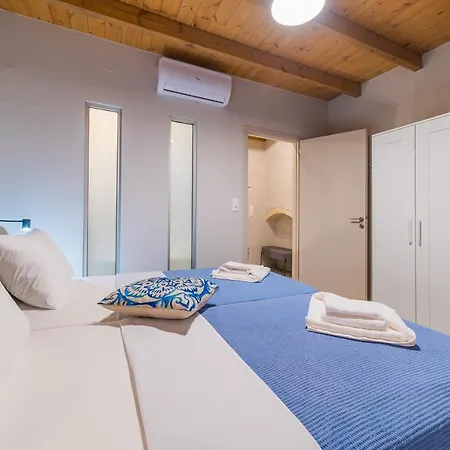 Apartment Dimitrios Old Town